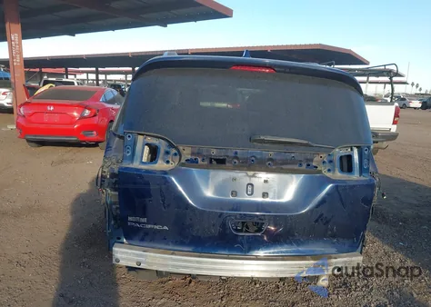 2017 Chrysler Pacifica Touring-L Plus z USA, uszkodzony, nr VIN 2C4RC1EG6HR531439